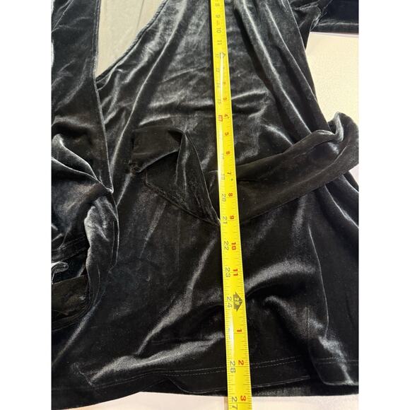 Alfani Velvet Wrap Top Womens 2X Gray Black Velvet Holiday Evening Glam Party - Picture 9 of 10